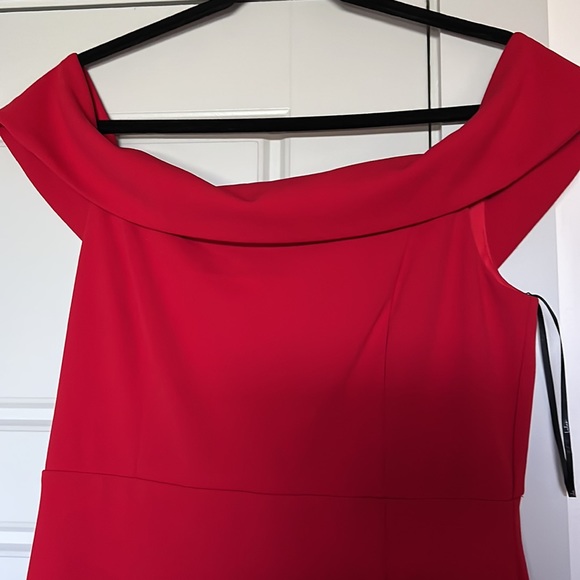 Lulus Aveline Crepe gown bright red off shoulder dress XL - Picture 6 of 9